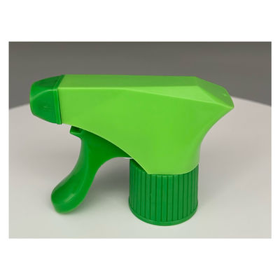 Nettoyage quotidien simplifié grâce à un pulvérisateur à déclencheur en plastique et à un débit de 0,8 ml/t