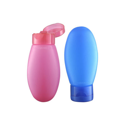 Matériau de base en PE Bouteille de crème pour les mains colorée 90 ml Bouteille en PE avec 22/410 Flip Top Cap Bouteille compressable